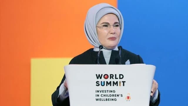 أمينة أردوغان: فلنرفع أصواتنا لحل مشكلات الأطفال بمناطق الحروب
