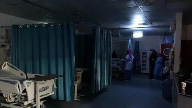 ماذا يعني نفاد زيوت مولدات الكهرباء لمستشفيات غزة؟