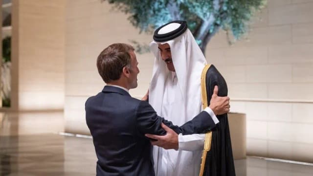 أمير قطر: مباحثات مثمرة مع ماكرون بشأن الشراكة وقضايا إقليمية ودولية