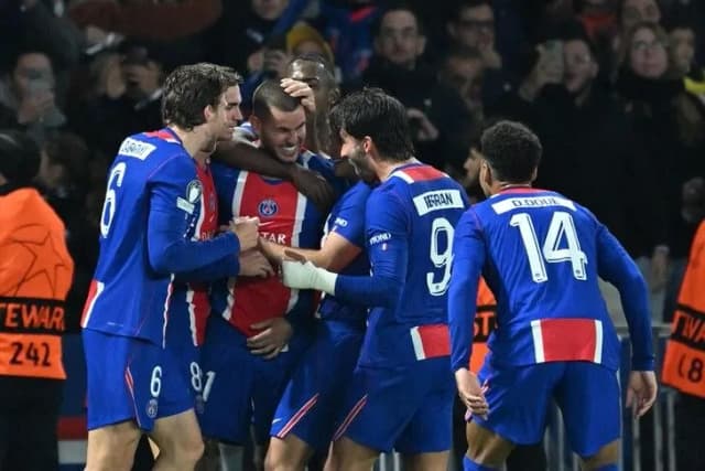 قدم.. سان جيرمان يحسم موقعة "حديقة الأمراء" أمام برشلونة بدوري الأبطال