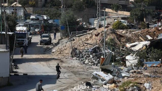 مركز حقوقي فلسطيني: إسرائيل تنفذ أعمال انتقام واسعة في الخليل