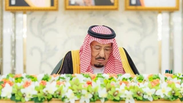 السعودية.. حزمة دعم مالية للمواطنين بعد رفع أسعار الكهرباء والمياه
