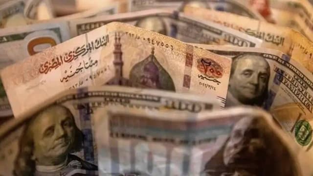 لماذا تتراجع عملات مصر وإندونيسيا والهند؟
