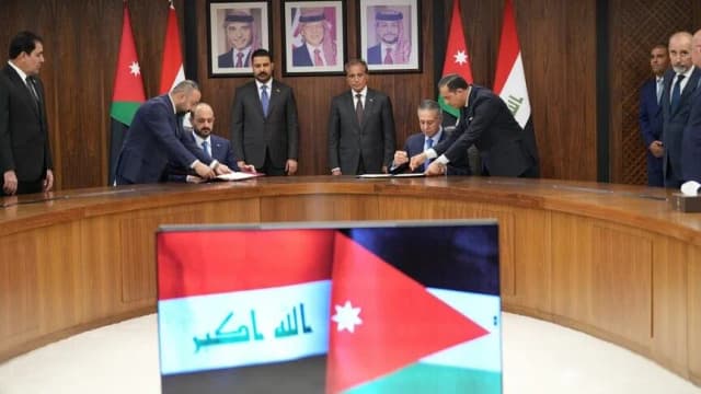 العراق والأردن يوقعان 9 مذكرات وبرامج تعاون بالتعليم والبيئة والاقتصاد