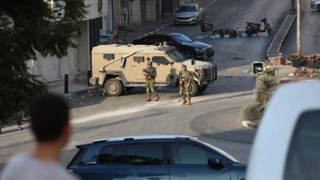 لليوم الرابع.. إسرائيل تواصل عمليتها بالخليل ونزوح 2649 فلسطينيا