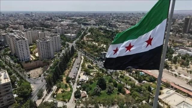 سوريا: تنسيق مع الأردن لتشكيل لجنة ميدانية وأمنية عقب غارات درعا
