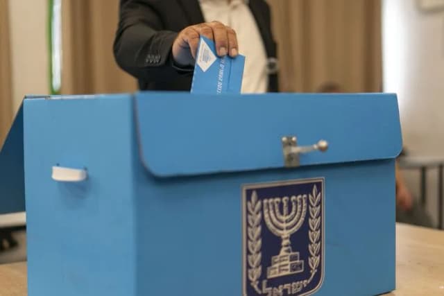 انتخابات إسرائيل.. المعارضة تدعو للتصويت لإنهاء حقبة نتنياهو