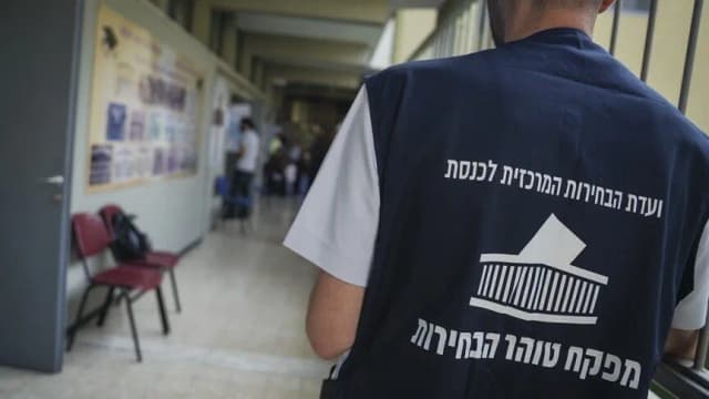 القناة 12: مسؤول بحزب شاس لا يستبعد الانضمام لحكومة برئاسة آيزنكوت