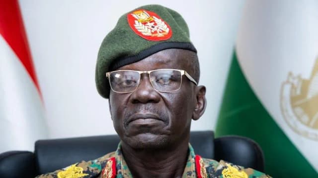 وزير الدفاع السوداني: أكثر من 20 دولة تشارك في الحرب الدائرة بالبلاد