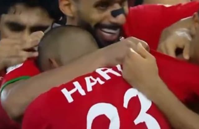 احتفال بهدف كاد يعصف بآمال عُمان ويطيح بها من كأس الخليج