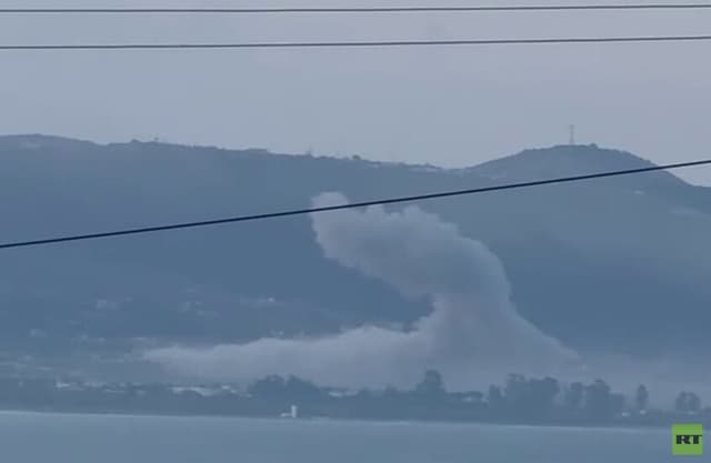 جنوب لبنان.. الجيش الإسرائيلي يستهدف بلدة المنصوري