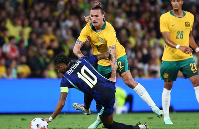 الاتحاد البرازيلي يوضح طبيعة إصابة رافينيا ويؤكد مغادرته معسكر "السيليساو"
