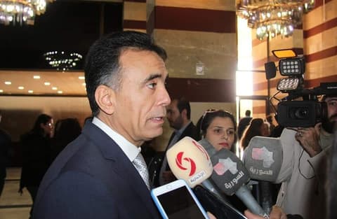 سوريا.. الحجز على ممتلكات وزير التربية السابق و52 شخصا من عائلته