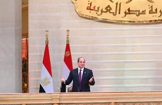 السيسي يصدر قرارا بعد جلسة طارئة لمجلس النواب المصري وسط انتقادات حادة