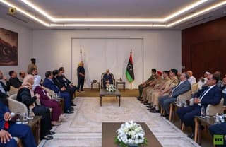 ليبيا.. ماذا قال المشير حفتر لـ64 نائبا في بنغازي؟