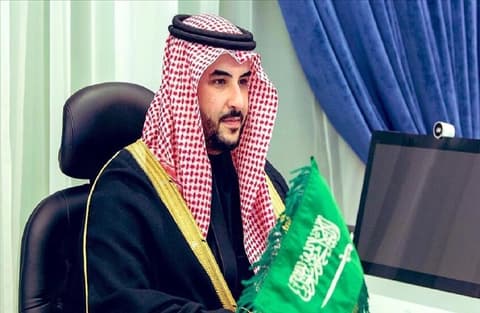وزير الدفاع السعودي يبحث الشراكة الدفاعية مع أمريكا وفرنسا