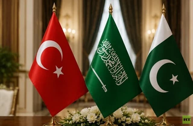 باكستان تعلن اجتماعا مرتقبا في الرياض لتفعيل "اتفاق مكة للدفاع المشترك"