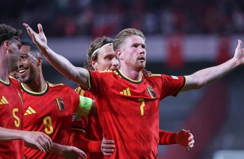 دي بروين يقود بلجيكا لفوز عريض على تركيا في دوري الأمم الأوروبية