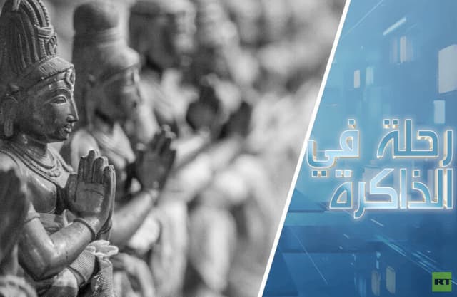 كيف تختلف التصورات التوحيدية عن الإله عن تصورات الديانات الدارمية؟