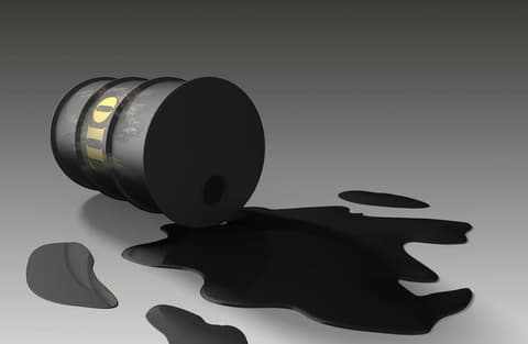 مشروع استراتيجي.. نقل النفط العراقي عبر أنبوب إلى ميناء بانياس السوري