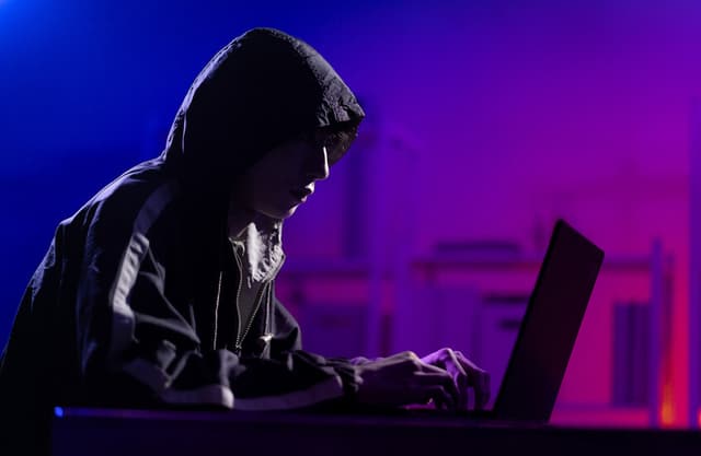 باحثون: شركة إسرائيلية استخدمت إعلانات عبر الإنترنت لتنفيذ عملية تجسس واسعة النطاق