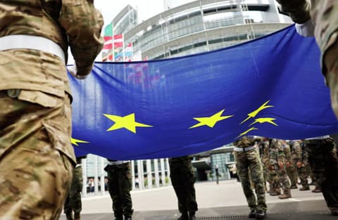 الاتحاد الأوروبي بين دعوات التسلح وضغوط الميزانية.. هل يتراجع الإنفاق الدفاعي؟