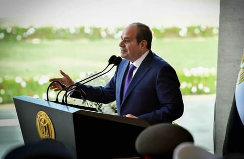 "خطاب تاريخي".. تفاعل واسع مع إعلان السيسي نهاية حكمه في 2030