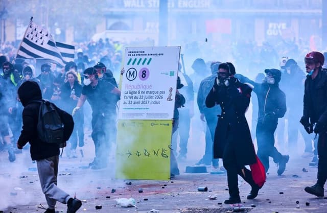 وحشية مقلقة ضد الشباب في مهد حقوق الإنسان