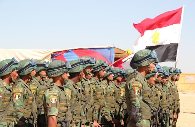 البرلمان المصري يرفع جلسته دون حسم مساندة السعودية عسكريا
