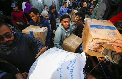 عام على وقف إطلاق النار.. غزة تدفع ثمن "الوعود الحبرية" ونقص التمويل الدولي