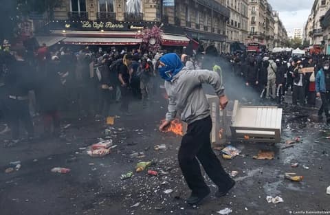 فرنسا تفرض حظر تجول محليا بعد أعمال عنف غير مسبوقة