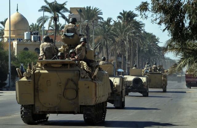 "الثمن كبير".. تقرير عبري يشكك في قدرة الجيش المصري على تقديم الدعم للسعودية ضد الحوثيين
