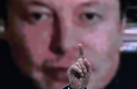 إيلون ماسك يقدم حلا لمشكلة الدين الحكومي الأمريكي