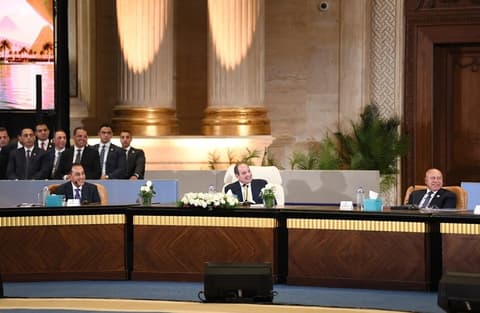 سهم "طلعت مصطفى" يحلق بعد حديث السيسي واتفاقه مع الحكومة المصرية