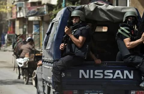 "سيدة تهرب شباب مصر للخارج".. الداخلية تكشف تفاصيل شبكتين لغسيل 115 مليون جنيه
