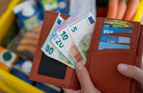 تباطؤ نمو الاقتصاد الألماني في الربع الثالث وسط ارتفاع أسعار الطاقة واضطراب الصادرات