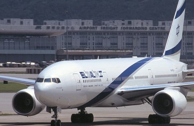 شركات الطيران الإسرائيلية تعلّق رحلاتها إلى المغرب "حتى إشعار آخر"
