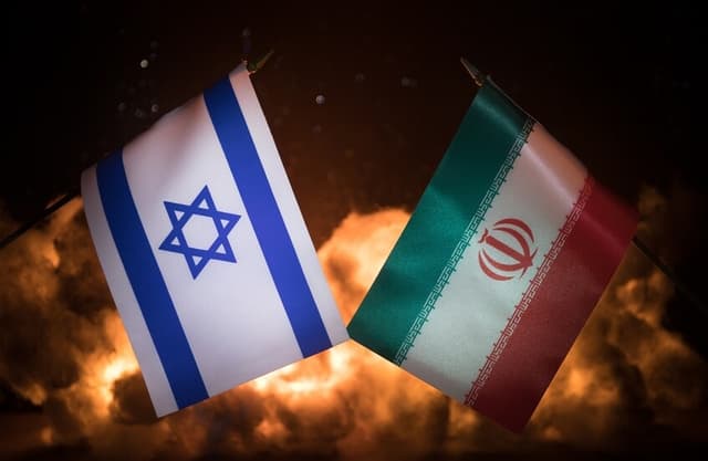 "كان": تحفظات أمنية إسرائيلية على مهاجمة إيران قبل الانتخابات رغم تصاعد الاستعدادات العسكرية