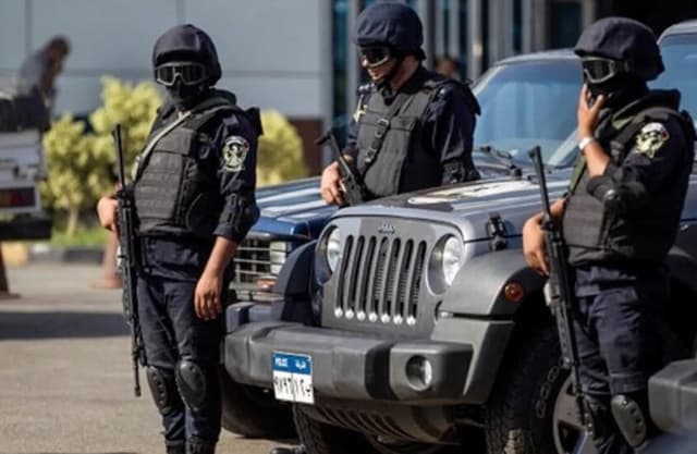 مصر.. سرقة سبائك ذهب بملايين الجنيهات من محل مجوهرات أمام المارة
