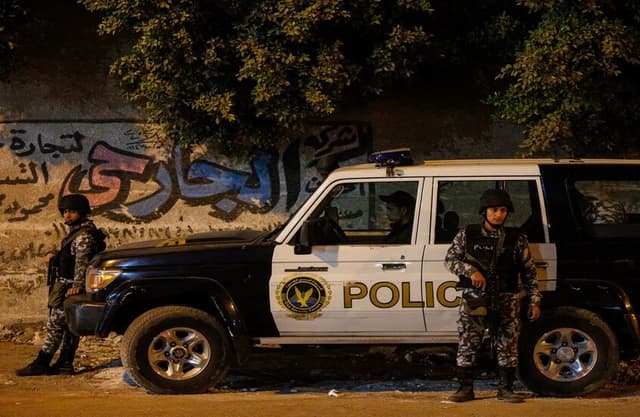 مصر.. الداخلية تنهي خدمة أحد أفرادها بسبب فيديو متداول