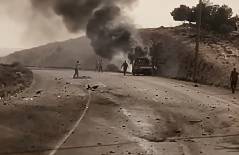 سوريا.. قتيل في انفجار سيارة على الطريق بين دمشق وحمص