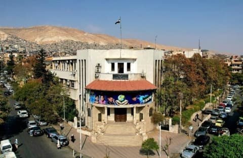 التربية السورية: تعديل المناهج اقتصر على حذف رموز النظام السابق ومضامينه الأيديولوجية