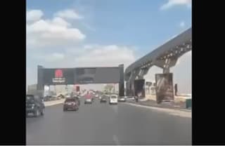 اختراق لوحة إعلانية وبث مشاهد إباحية يثير الجدل في مصر