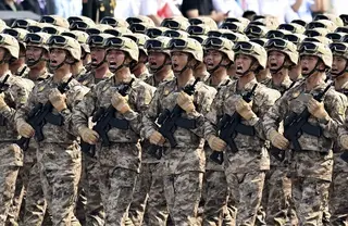 الدفاع الصينية تصف اليابان بالـ"تهديد الحقيقي للأمن الإقليمي" وتحذر من "ثمن لا يطاق"