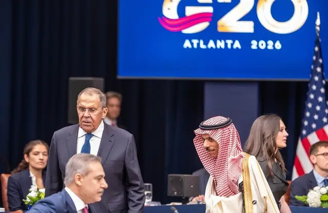 الأمن الإقليمي يتصدر لقاء لافروف وبن فرحان في أتلانتا