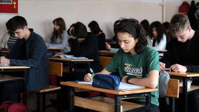 Okullarda yazılı sınavlarda yeni sistem