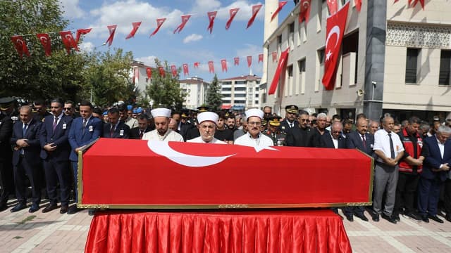 Şehit Uzman Çavuş Coşkun Sevim ebediyete uğurlandı