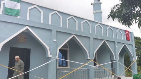 30 yıl önce başlayan cami hasreti sona erdi