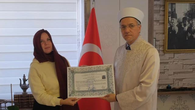 Rus kadın tatile geldiği Manavgat'ta Müslüman oldu
