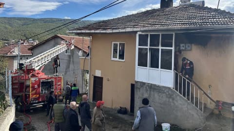 Sinop'ta cami lojmanında çıkan yangın söndürüldü